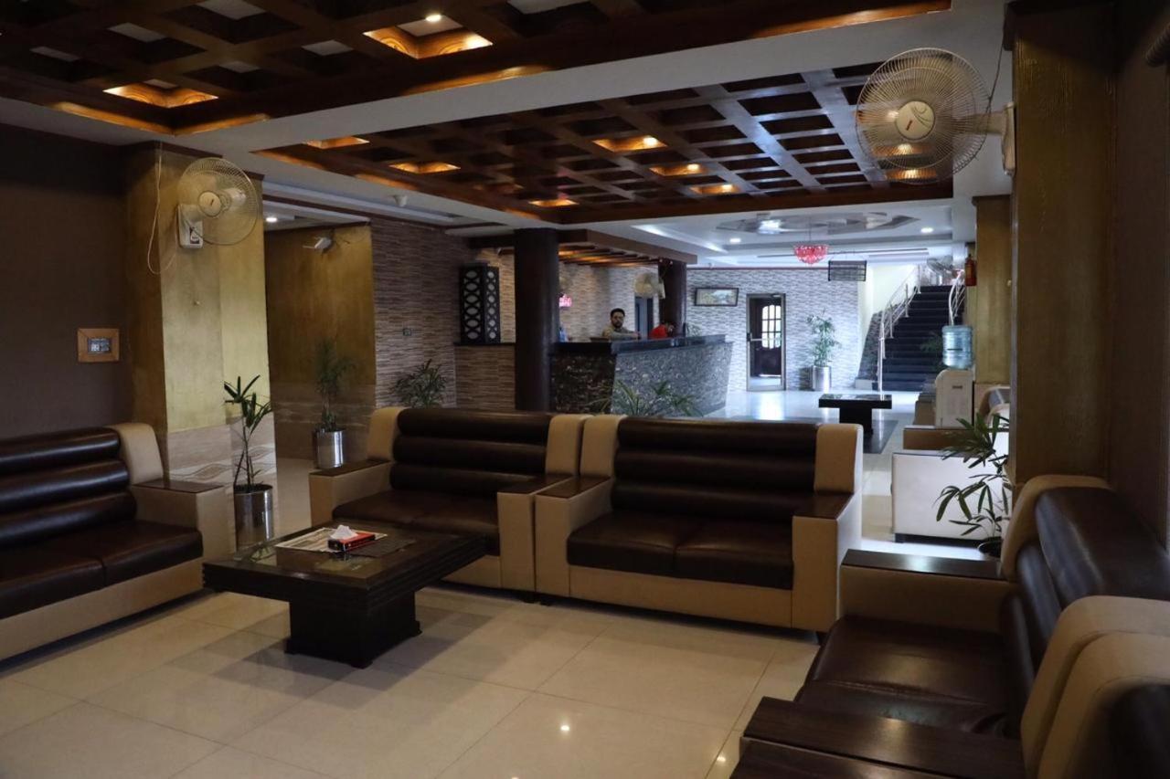 Manama Hotel Ijp Rawalpindi Buitenkant foto